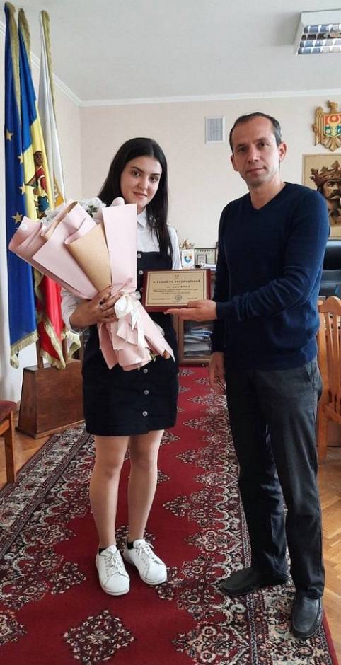 Primarul municipiului Cahul, Nicolae Dandiș, a avut o întâlnire cu Laura Roșca