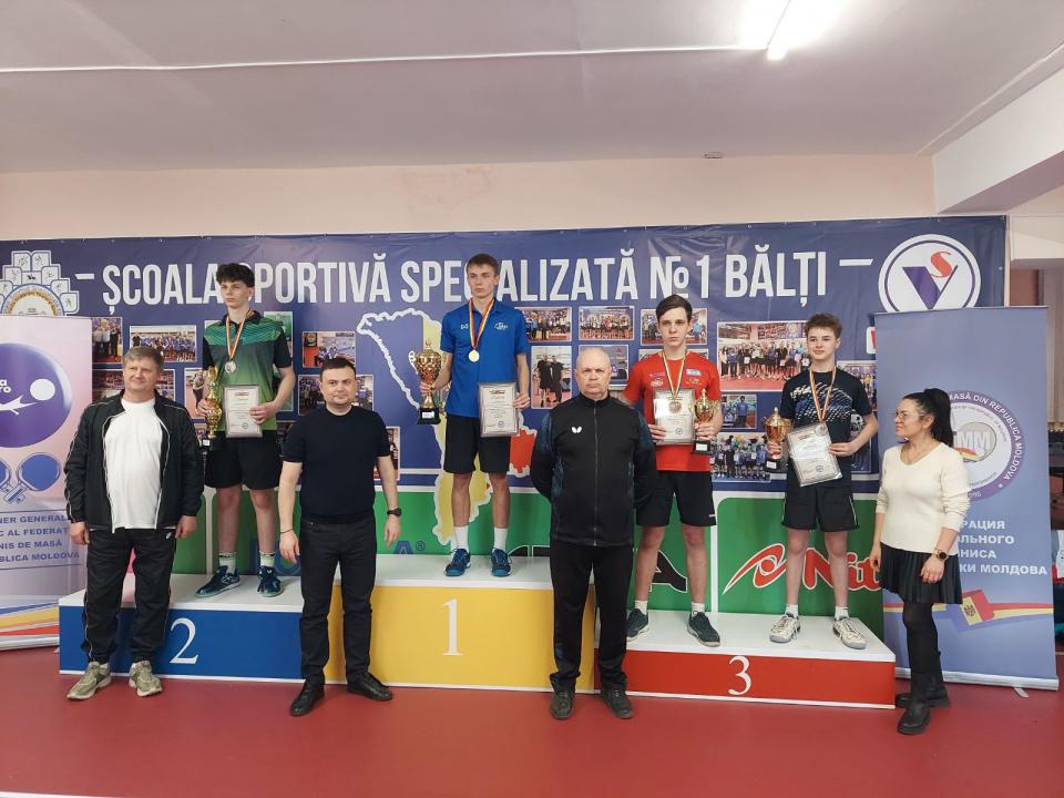 Două medalii de bronz pentru Cahul la Campionatul Moldovei U-19 la tenis de masă
