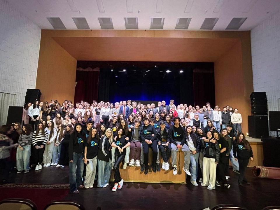 Parteneriat pentru cultură: Primăria Cahul și AO „JunAct” au premiat tinerele talente francofone