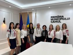 Ia românească, purtată cu mândrie la Primăria municipiului Cahul