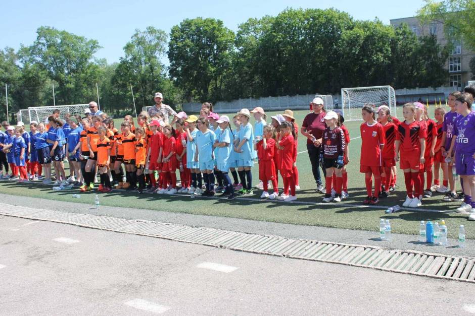 Micuțele campioane din sudul Moldovei s-au întâlnit pe terenul de fotbal la Cahul