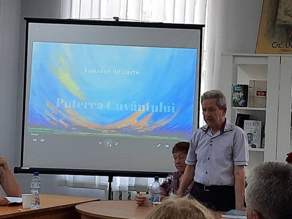 În incinta Bibliotecii „Grigore Vieru” din Cahul, a avut loc lansarea cărții „Puterea Cuvântului” a profesorului Vasile Curjos.